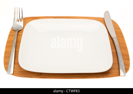 Tavolo da pranzo luogo impostazione - Studio shot con uno sfondo bianco Foto Stock