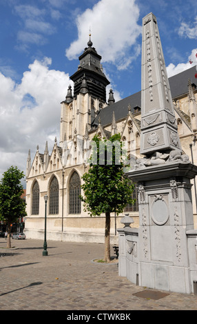 Bruxelles, Belgio. La chiesa di Notre Dame de la Chapelle (13thC; / Romanico Gotico) Foto Stock