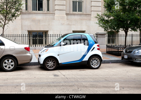 Parcheggiata l'automobile Smart - Washington DC, Stati Uniti d'America Foto Stock