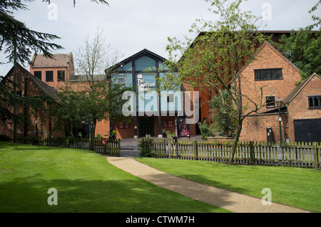 Il Courtyard Theatre Stratford upon Avon Inghilterra REGNO UNITO Foto Stock