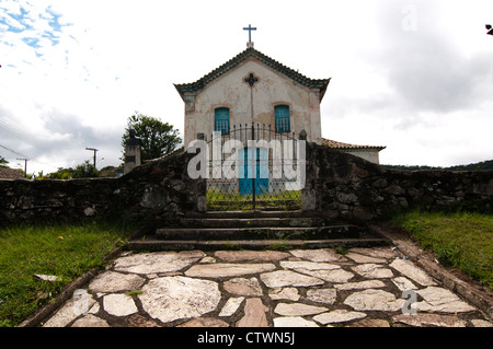 Chiesa centrale (Igreja Matriz) a Conceição de Ibitipoca, Minas Gerais, Brasile. Foto Stock