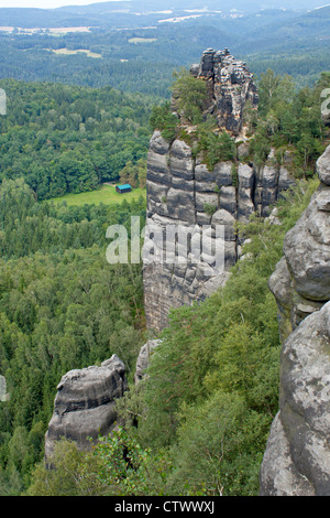 Vista Schrammstein vicino a Bad Schandau, Svizzera Sassone, Bassa Sassonia, Germania Foto Stock