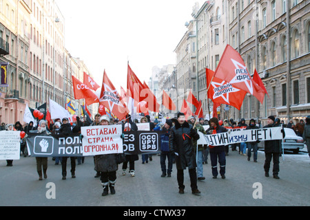 San Pietroburgo, Russia - 4 Febbraio 2012: Riunione per elezioni libere Foto Stock