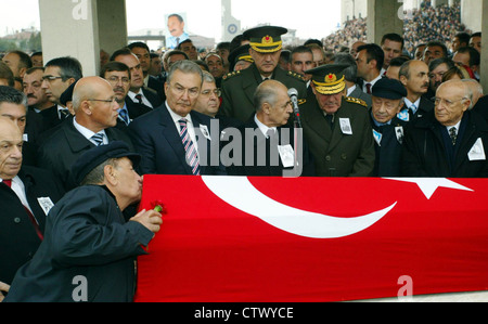 Esequie dell ex primo ministro turco Ecevit in Ankara Turchia Foto Stock