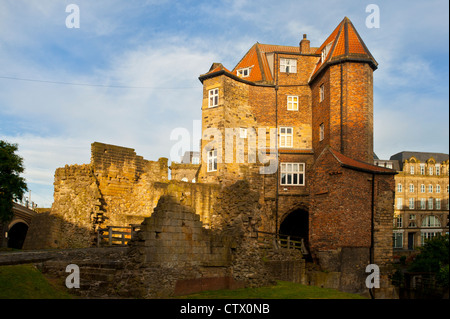 NEWCASTLE, Regno Unito - 02 AGOSTO 2012: La porta nera Foto Stock