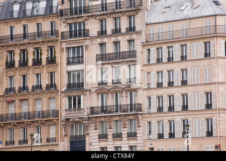 Appartamenti parigini sull'Ile Saint Louis, Francia. Foto Stock