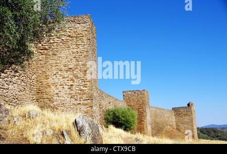 Castello di Noudar,a sud del Portogallo Foto Stock