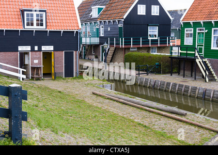 Marken, un villaggio di pescatori e di turismo nell'Olanda del Nord, nei Paesi Bassi. Foto Stock