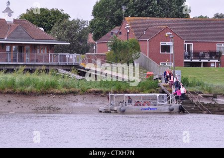 King's Lynn traghetto sul Fiume Great Ouse Foto Stock