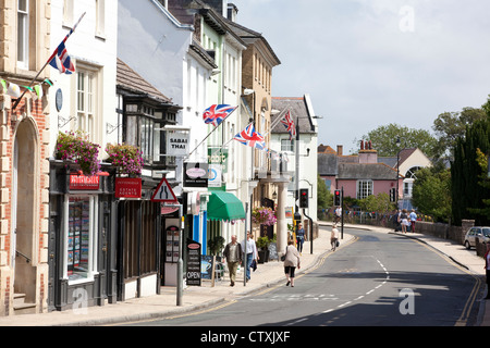 Castle Street, Christchurch, Dorset pensionamento popolare cittadina sulla costa meridionale dell'Inghilterra, Regno Unito Foto Stock