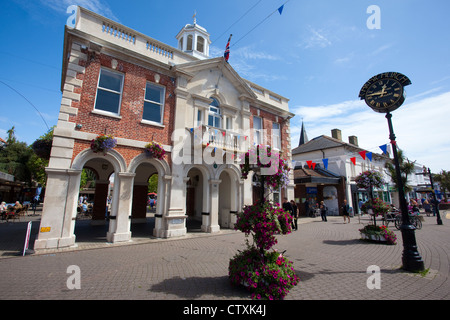 Christchurch Town Hall, Christchurch, Dorset pensionamento popolare cittadina sulla costa meridionale dell'Inghilterra, Regno Unito Foto Stock