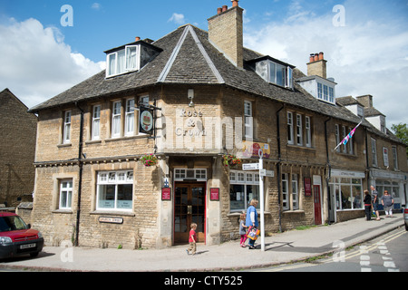 Rose & Crown Pub. Market Street, Charlbury, Oxfordshire, England, Regno Unito Foto Stock