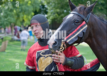 Cavaliere a Gotland festival medievale Foto Stock