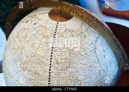 Antica terra modello nel castello medievale Foto Stock