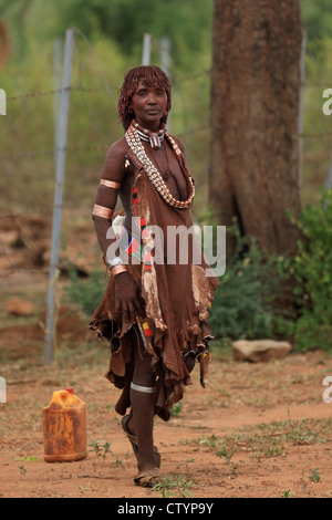 Hamar donna, valle dell'Omo, Etiopia Foto Stock