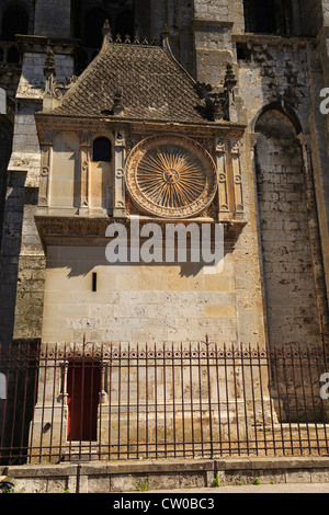 La cattedrale di Chartres. Padiglione di clock, costruita intorno al 1520 da Jehan De Beauce sul lato nord della cattedrale del XIII secolo. Foto Stock