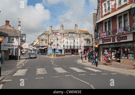 Vista generale della principale area dello shopping in Swanage, Dorset, Regno Unito. Foto Stock