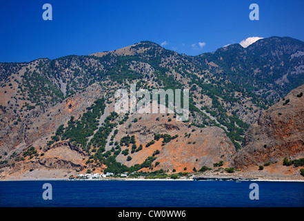 Agia Roumeli village ( accessibile solo in barca o a piedi) e la 'exit' di Samaria Gorge, Sfakia, Chania, Creta. Foto Stock