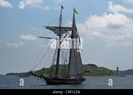 Pride of Baltimore II partecipa nel 2012 Tall Ships festival di Halifax, Nova Scotia. Foto Stock