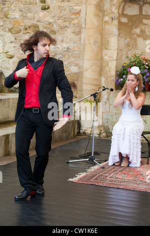 La ballerina di flamenco al Waterperry Arts in azione 2012, Oxfordshire Inghilterra 15 Foto Stock