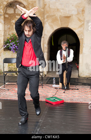 La ballerina di flamenco al Waterperry Arts in azione 2012, Oxfordshire Inghilterra 6 Foto Stock