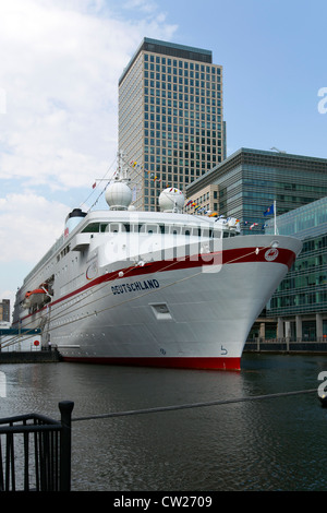 MS Deutschland ormeggiato a Canary Wharf utilizzato dal tedesco del Comitato olimpico durante le 2012 Olimpiadi di estate a Londra Foto Stock