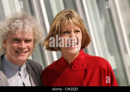 Pamela Rosenberg e Sir Simon Rattle Foto Stock