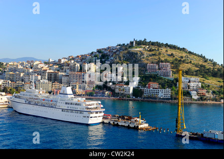 Navi da Crociera Kusadasi Turchia Porto Mare Egeo mediterraneo Foto Stock