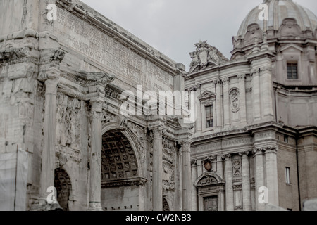 Famoso arco Settimio Severo al Foro Romano, Roma, Italia Foto Stock