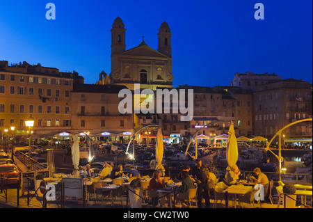 Ristorante presso il vecchio porto di Bastia Corsica. Francia Foto Stock