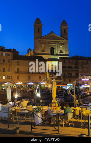 Ristorante presso il vecchio porto di Bastia Corsica. Francia Foto Stock