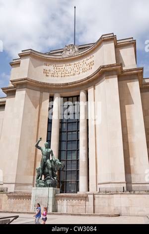 Le Palais de Chaillot a Parigi Francia Foto Stock