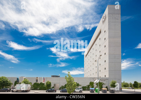 Granada Spagna Andalusia Museo della Memoria Andaluso di Alberto Campo Baeza. Piano superiore: ristorante del famoso chef Alvaro Arriaga. Foto Stock