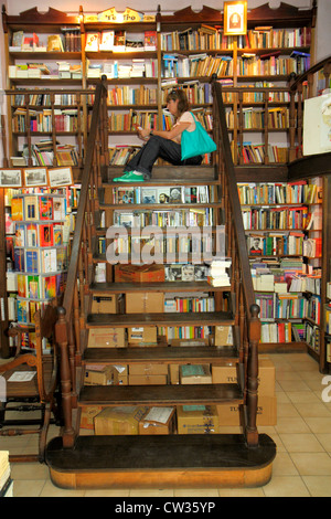 Buenos Aires Argentina,Avenida Adolfo Alsina,la Libreria de Avila del Colegio,libreria storica,libreria,libro,libri,scaffali,letteratura,Hispan Foto Stock