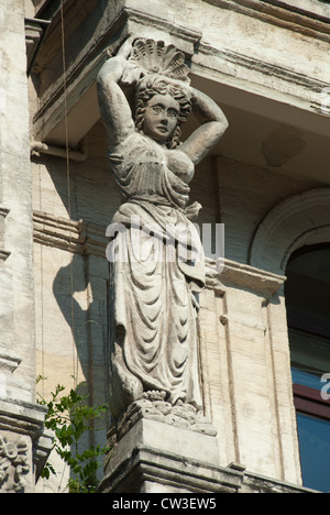 ISTANBUL, Turchia. Dettaglio sullo storico Buyuk Londra Hotel nel quartiere di Beyoglu della città. 2012. Foto Stock