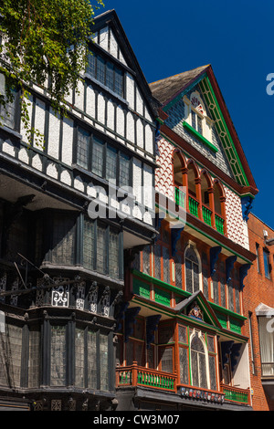 Edifici in stile tudor a Exeter, High Street, Devon, Regno Unito Foto Stock