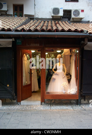 Baščaršija - Bashcharshiya il cuore antico di Sarajevo, negozi nel bazar ottomano distretto di Bascarsija Bosnia ed Erzegovina Foto Stock