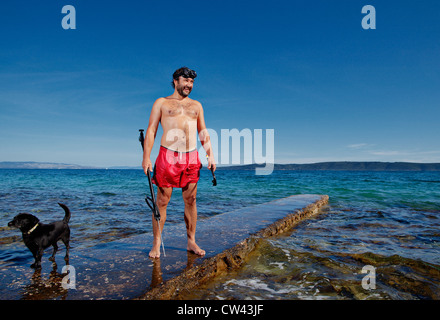 Pesca subacquea (arpione pesca) in Dalmazia, Croazia. Foto Stock