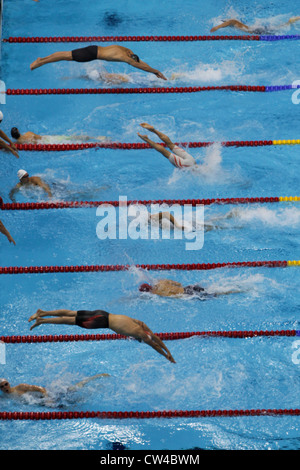 Azione di nuoto dal Aquatics Centre presso il London 2012 Giochi olimpici Foto Stock