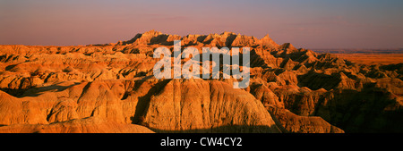 Tramonto vista panoramica delle montagne del Parco nazionale Badlands nel South Dakota Foto Stock