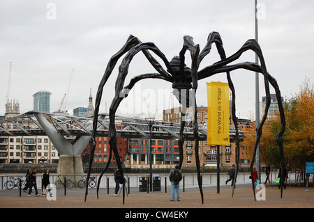 Maman, Louise Bourgeois, Tate Modern, Londra Foto Stock