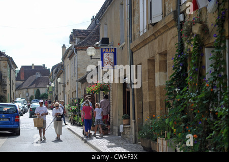 Il villaggio di Cazals nella partita la regione del sud-ovest della Francia Europa Foto Stock