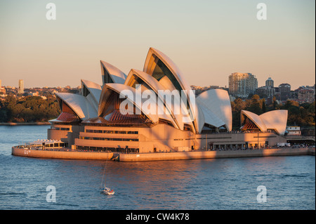 Sydney Opera House nel tardo pomeriggio di luce, Australia Foto Stock