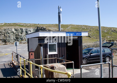 Unst, Shetland è. Il Belmont Ferry Terminal, Scozia Foto Stock