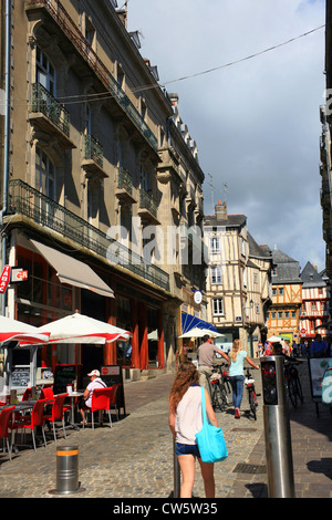 Rue de la Monnaie, Vannes, Morbihan, in Bretagna, Francia Foto Stock