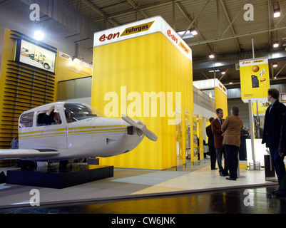 E.ON Ruhrgas, equo Eworld, stand con aeroplano Foto Stock