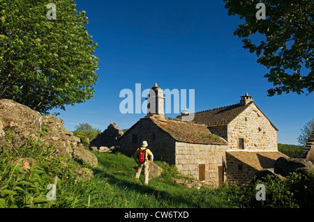 Piccolo villaggio di Costeillades, Francia, Lozère, il Parco nazionale di Cevennes Foto Stock