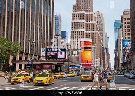 L'ingresso alla stazione in Pennsylvania e il Madison Square Garden di New York 7 th Avenue Foto Stock