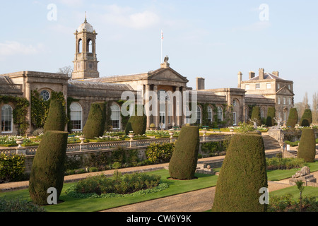 Calne: Bowood House - casa principale elevazione Foto Stock