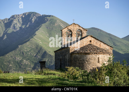 Eremo di Sant Quirc de Durro in Vall de Boí in Spagna. Riconosciuto come Patrimonio mondiale dell'UNESCO. Foto Stock
